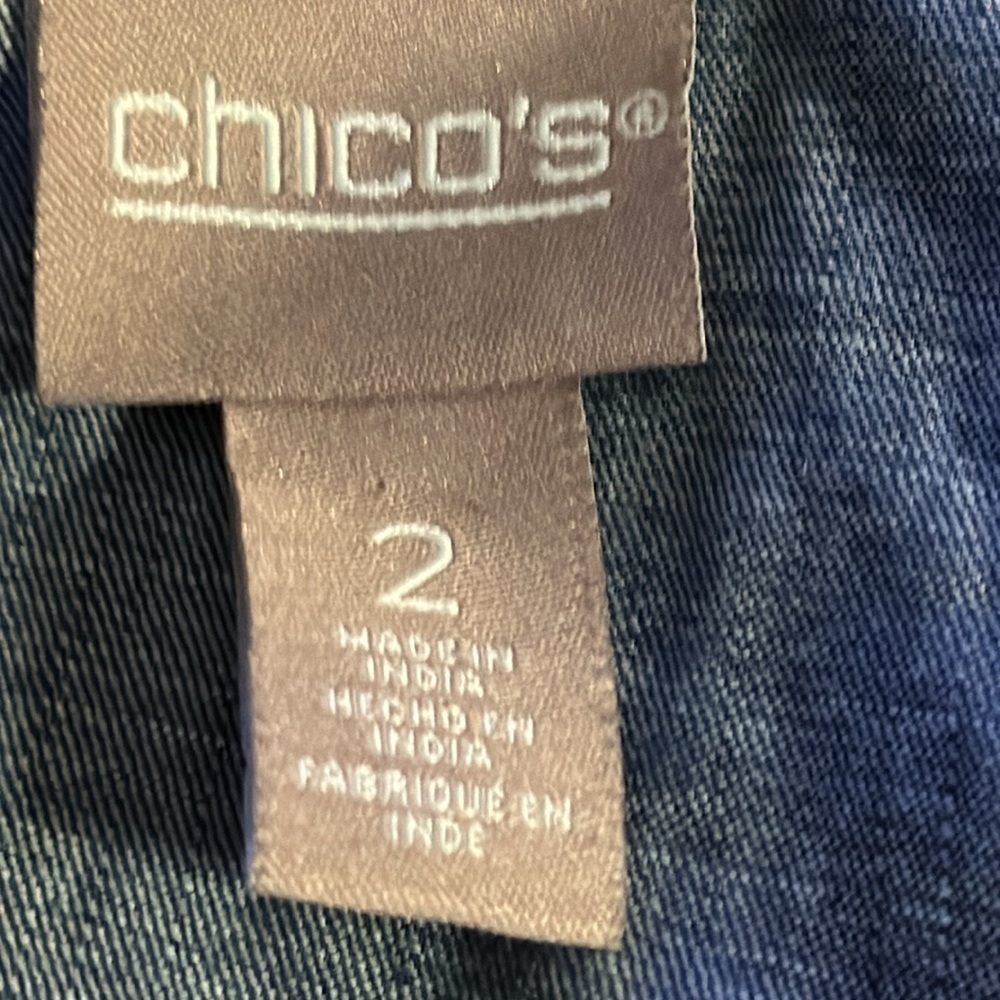 Chico’s chambray embroidered‎ beaded floral V neck 3/4 sleeves tunic blouse Sz L - Picture 5 of 6